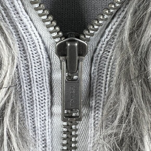 Express Womens S Oversized Merino Wool Blend Faux Fur Sweater Vest Knit Sleeves - Picture 13 of 16